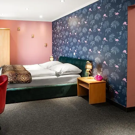 호텔 Smarthotel Flamingo Self Check-in 3*