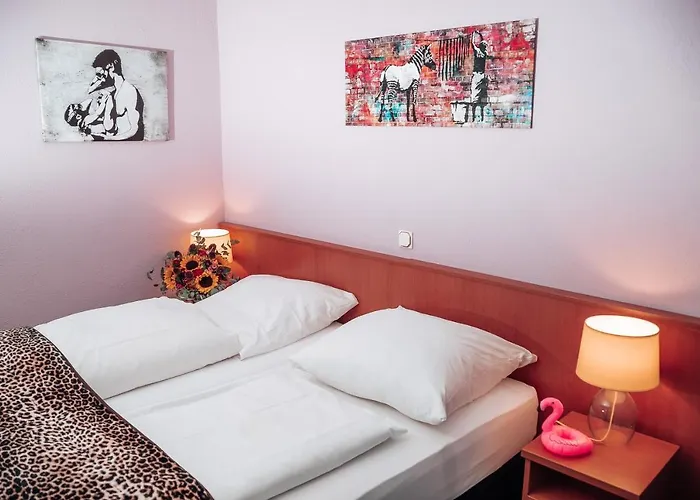 Smarthotel Flamingo Self Check-in Hotel